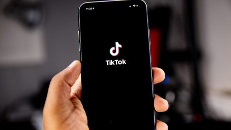 Tips Menggunakan TikTok untuk Meningkatkan Brand Awareness